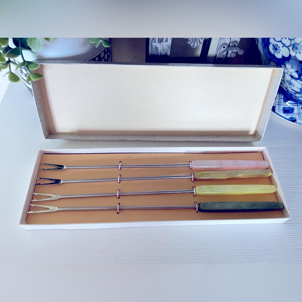 Vtg Set/4 Fondue Stainless Forks Pickle Serving Plastic Colored Handles w/ box
